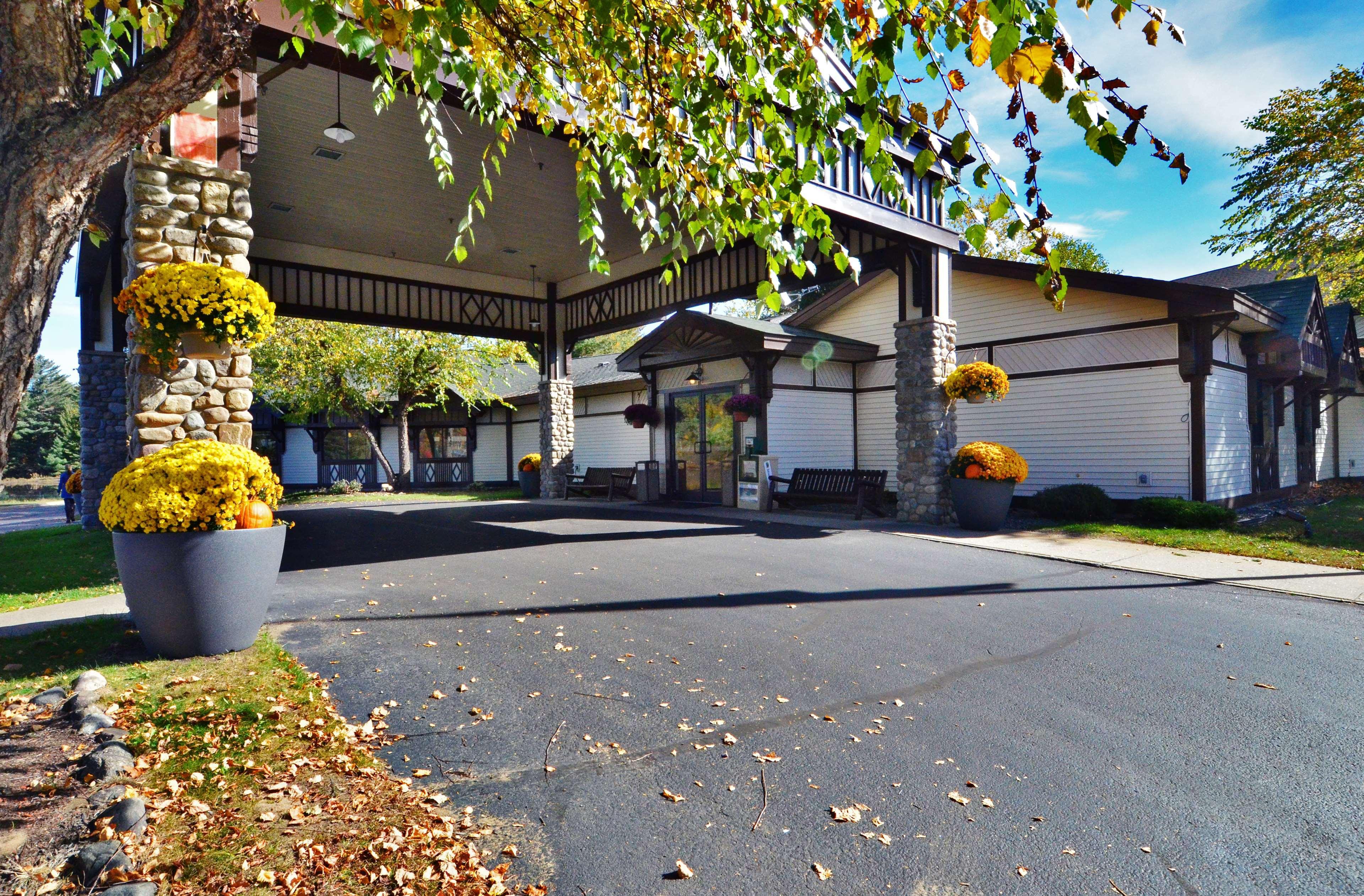 Best Western Saranac Lake Exterior photo