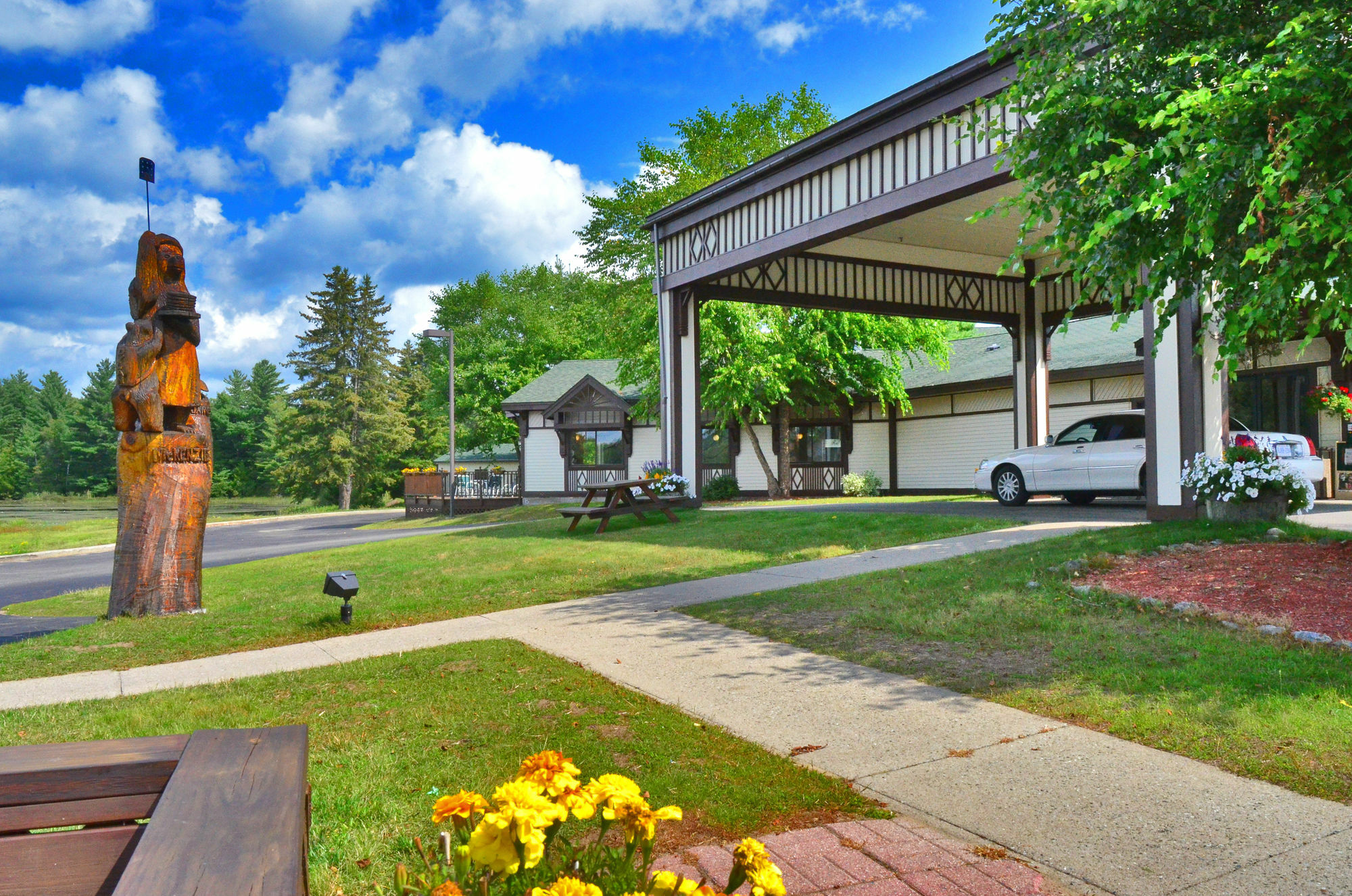 Best Western Saranac Lake Exterior photo